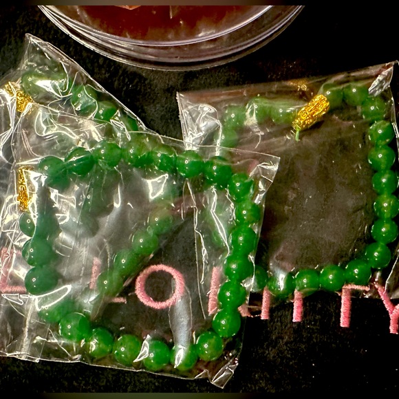 ❌SOLD OUT ❌💯REAL 18K GOLD PIYAO BRACELET♥️ - Picture 1 of 3